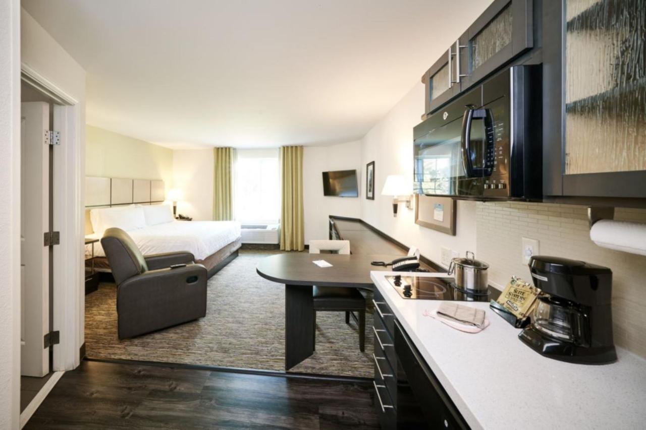 Candlewood Suites Pueblo By Ihg Zewnętrze zdjęcie